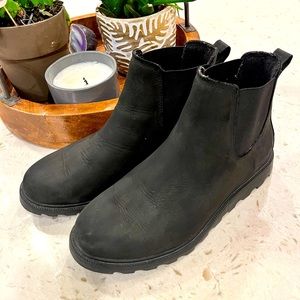 Sorel Ainsley Chelsea Boot